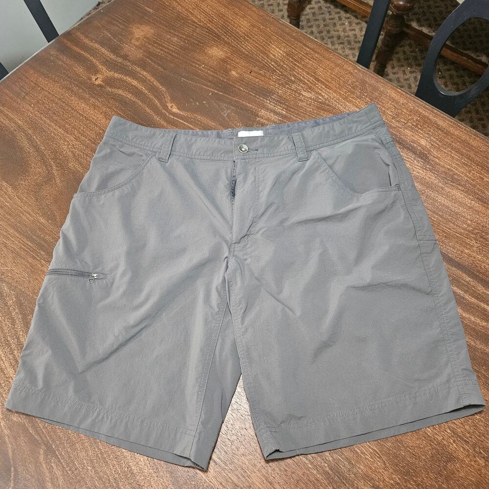 Marmot Men's Gray Hiking Shorts Size 36 Zip Cargo Pocket Outdoor